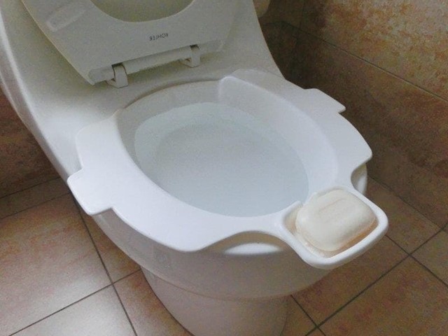 Bidet portátil para inodoros