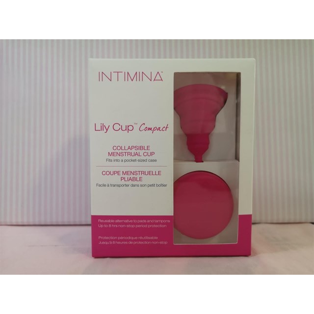 Copa menstrual INTIMINA LILY CUP COMPACT plegable con accesorio para transporte y esterilización