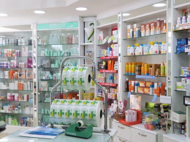 Servicios de farmacia y ortopedia en Boiro