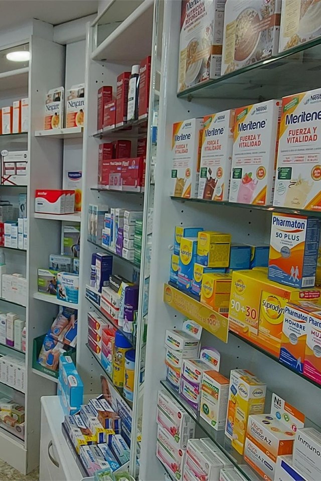 Su farmacia y ortopedia en Boiro